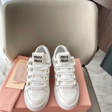 Miu Miu Casual Shoes